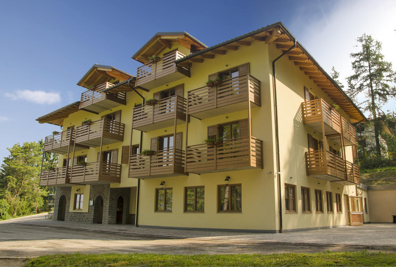 Hotel Vervasio Vervò Exterior foto